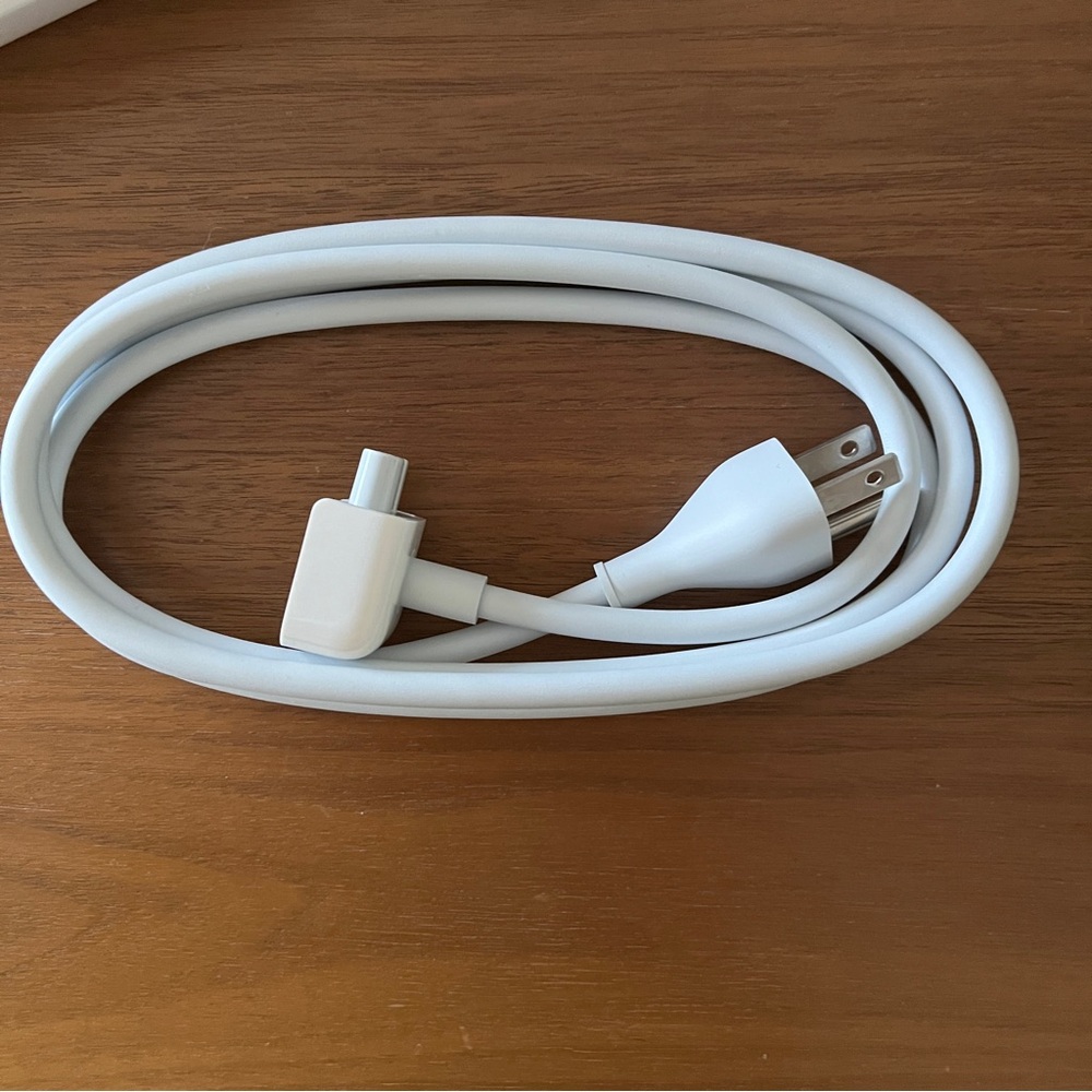 Apple 6ft Power AC Adapter Power Extension Cable Cord 100% Genuine 2.5A 125V NEW